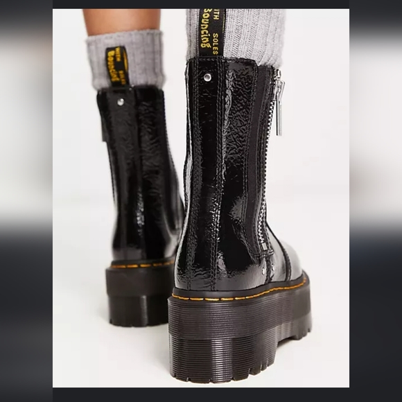 Dr. MARTENS 2976 MAX DISTRESSED PATENT CHELSEA PLATFORM BOOTS SZ-10 NWOT BOX - Picture 3 of 11